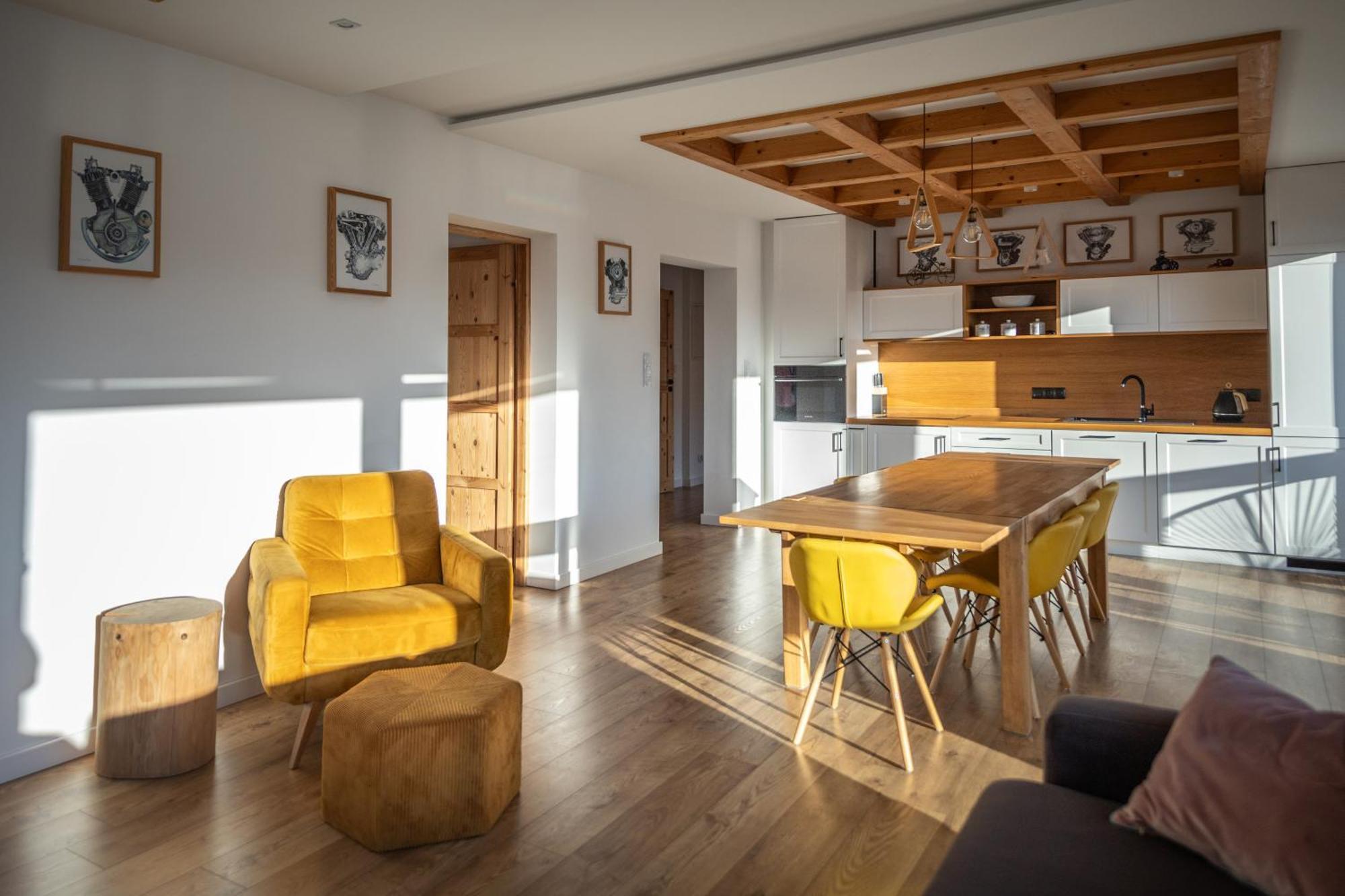 Harley Family Apartment *